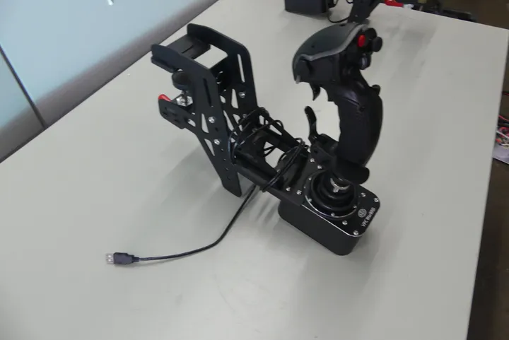 Virpil Controls USB Joystick Modell: VPC WarBRD Base